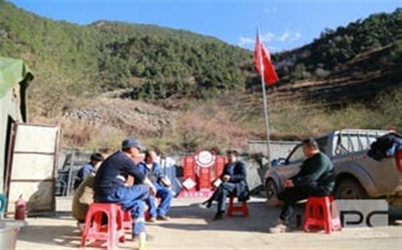 华锋钻探开展“走下层、送温暖” 慰问运动