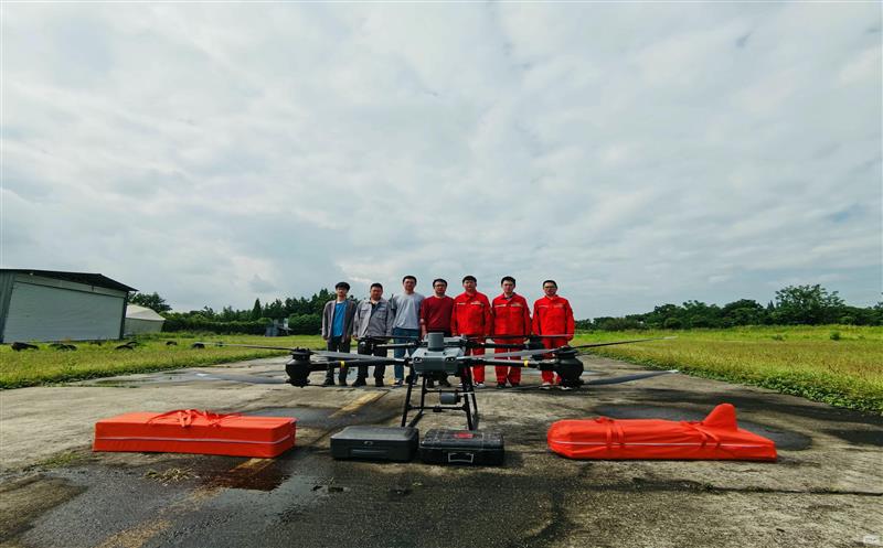物探院团结校企开展半航空瞬变电磁系统试飞试验
