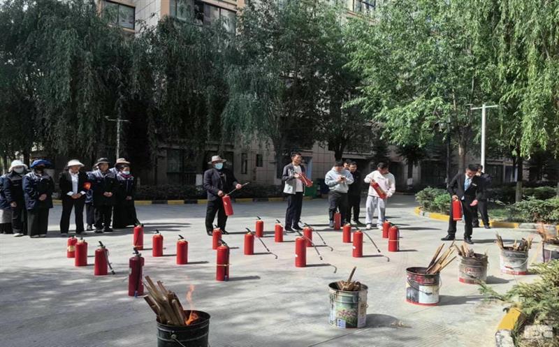 流通生命通道 | 地勘院地环分院拉萨效劳处团结驻地小区开展应急疏散逃生演练