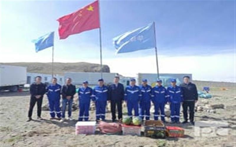 理想主义的勘探者斗争在浪漫主义的山海里 ——华锋钻探向导带队前往纳木错湖泊钻探项目开展调研和慰问事情
