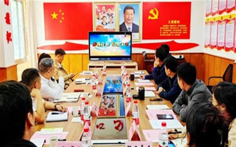 拓展朋侪圈，，，，，，，携手共生长-与西藏地勘单位交流座谈